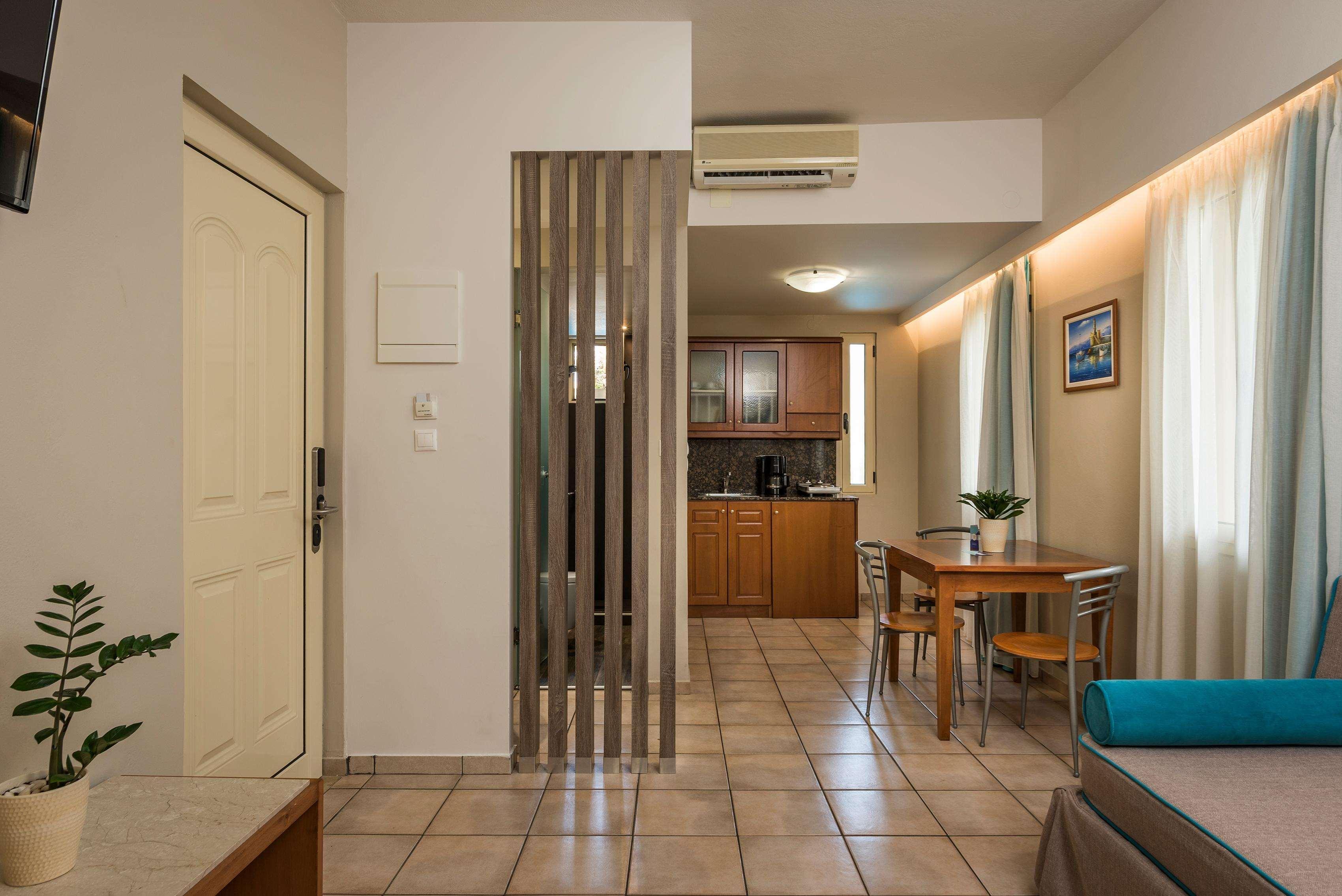 Elotis Suites (Adults Only) Agia Marina Esterno foto